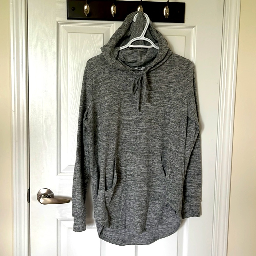 Fall fashion. Hoodie. XL. Gray.